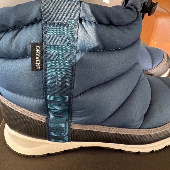 NIB - THE NORTH FACE Kids' Thermoball Pull-on Wp Boot  -  SZ 7 big kid - Picture 11 of 15